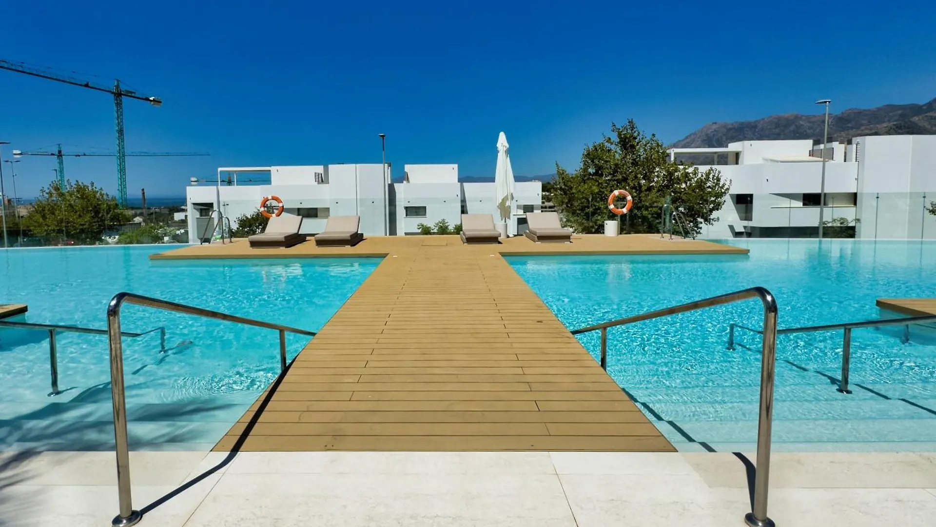 Villa Soul 17 En Santa Clara Golf, Un Alquiler Vacacional De Ensueno Marbella 0*,